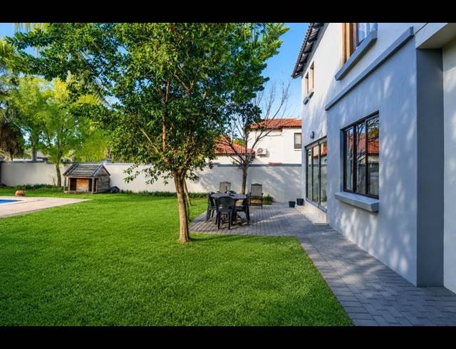 3 BEDROOM HOUSE FOR SALE IN MIDSTREAM ESTATE